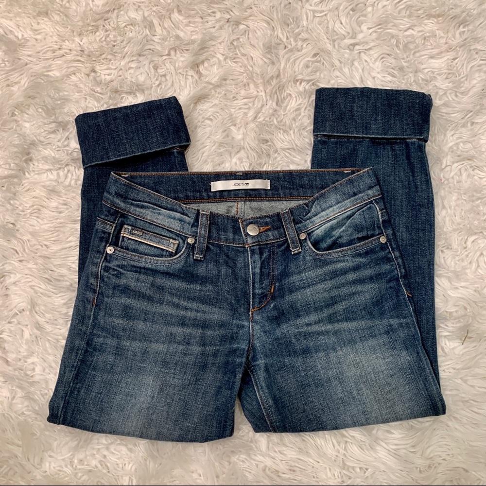Joe's Jeans Socialite Kicker Capri A2
